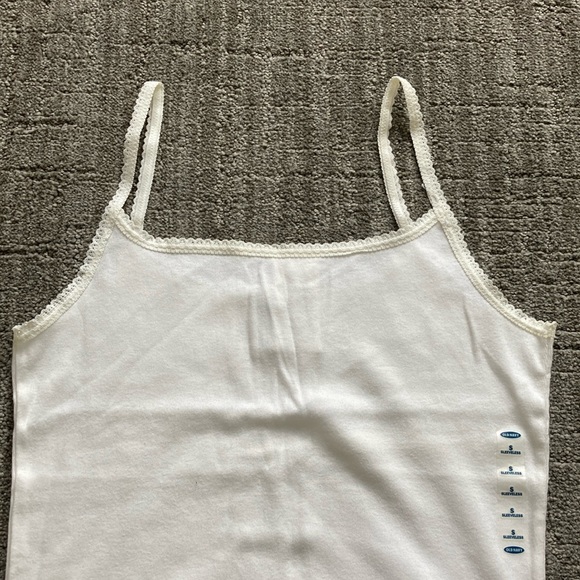 Old Navy Combo Pack of Tank Tops - Picture 3 of 9